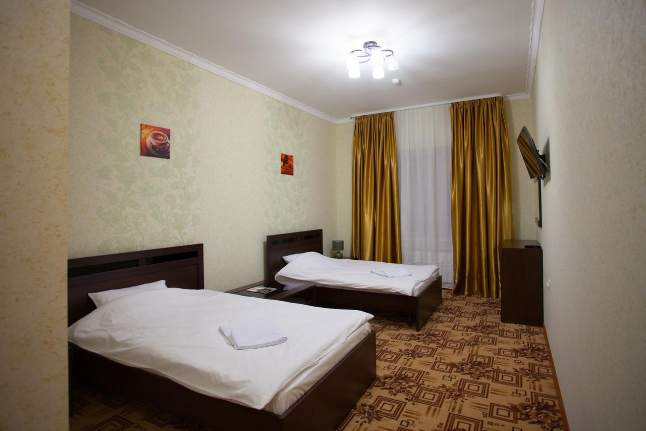 Hotel Razdolie Tobolsk Bagian luar foto